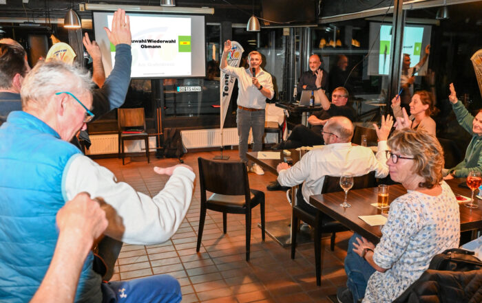 Tennisobmann Thomas Steinbach wurde einstimmig als Tennisobmann wiedergewählt